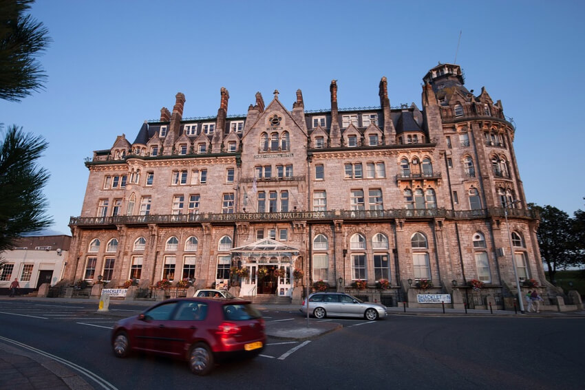 an old hotel with Tudor architecture style in Manchester
