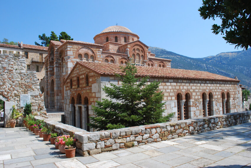 Daphni and Hoisos Loukas Monasteries in Distomo, Greece