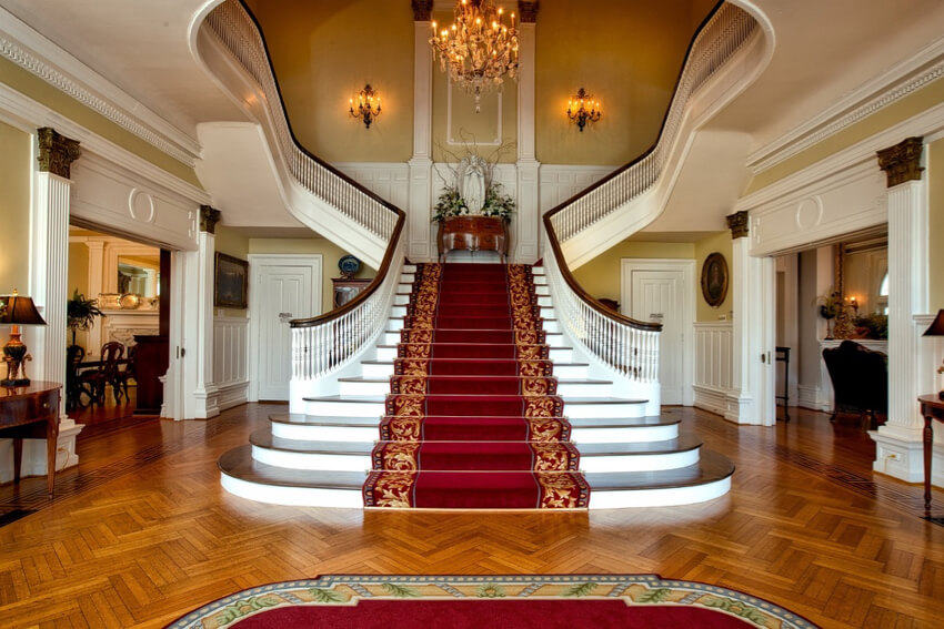 the interior of a Georgian Architecture mansion