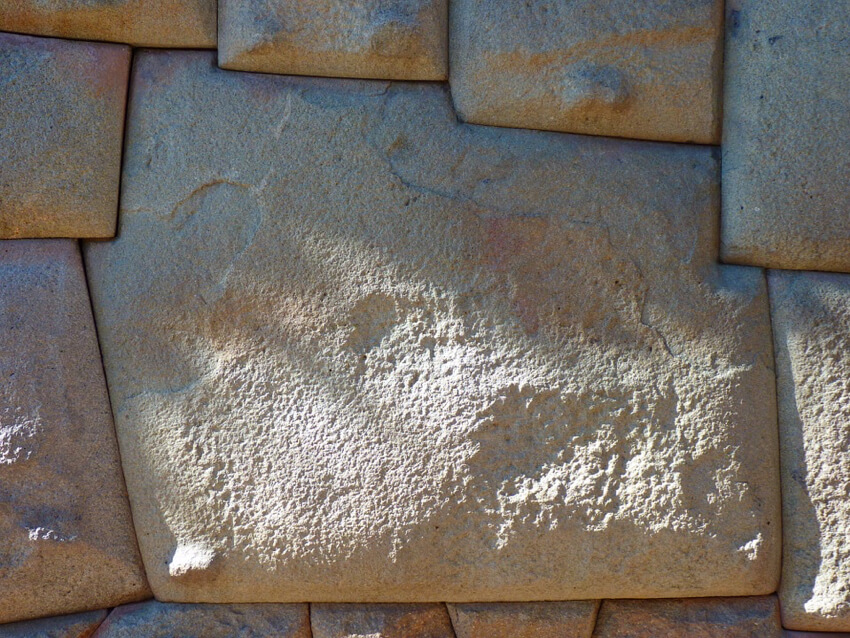 the 12-angle stone in Cuzco