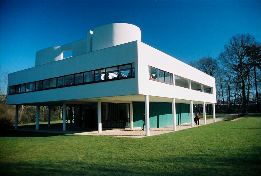 Villa Savoye By Le Corbusier